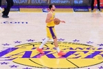 解说：湖人关键时刻有更好的持球人 火箭要在进攻和防守中二选一