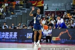齐发力！麦考尔&奎因半场均6中4合砍27分 超全队得分一半